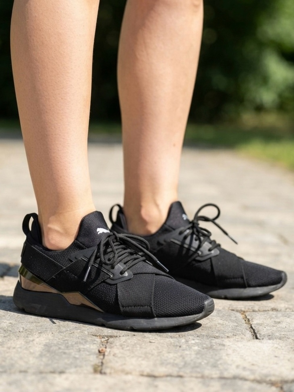 PUMA Muse Black Athletic Running Training Sneakers 8.5 Low Top Crossover Strap